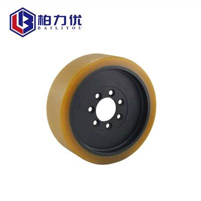 PU pogonsko kolo viličarja